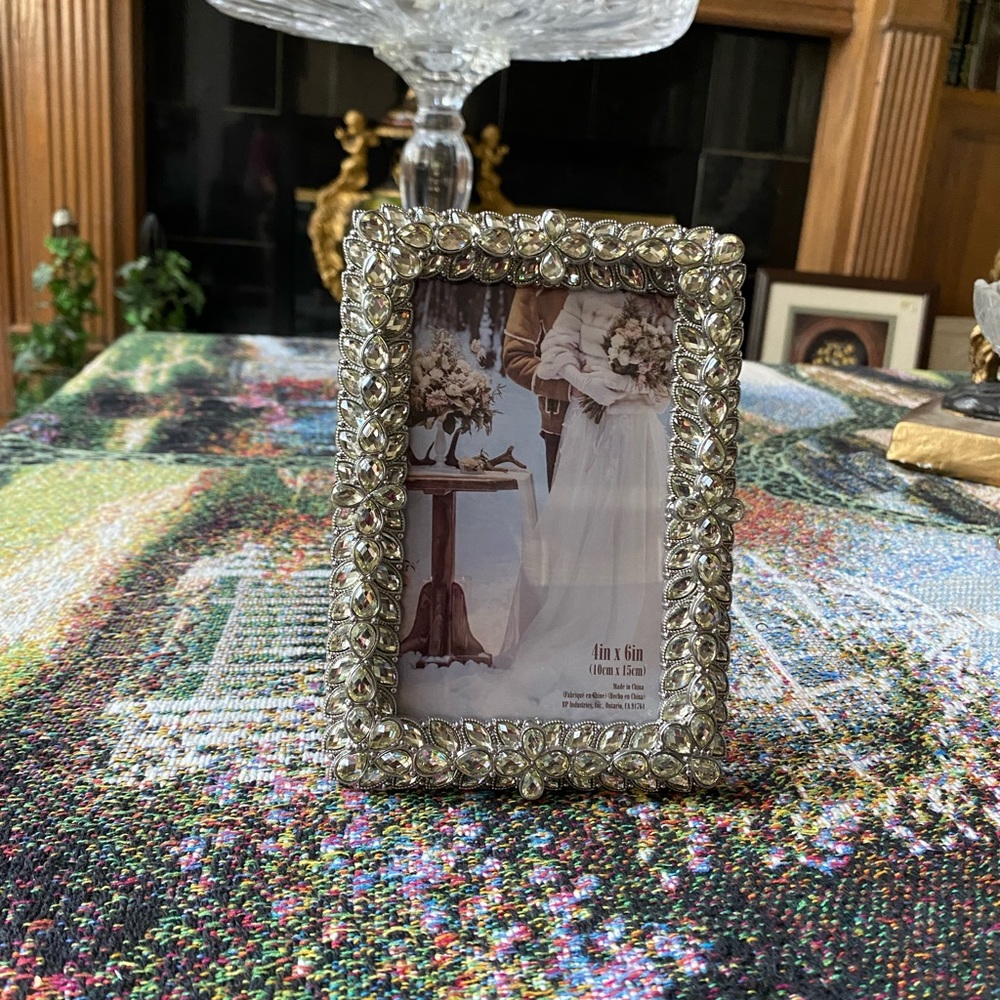 Wedding picture frame